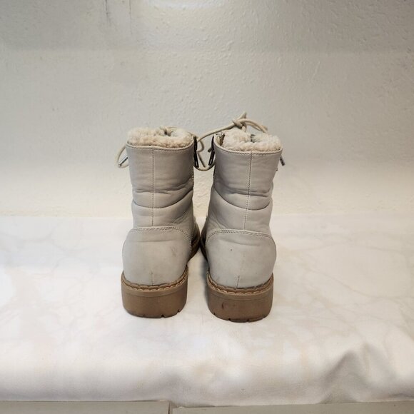 JustFab Illona Combat Boot Womens 7.5 White Faux Fir Lining Lace-Up Y2K Military - Picture 5 of 13